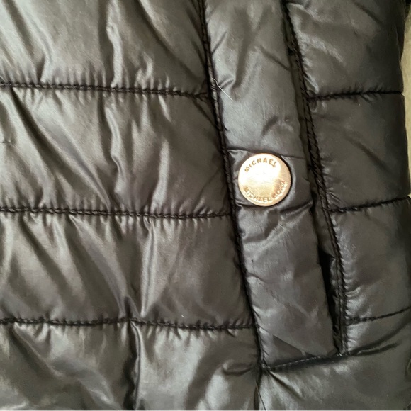 MICHAEL KORS FAUX FUR LINED PUFFER JACKET - Picture 9 of 10